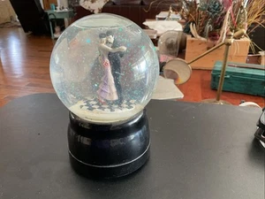 Dancing Couple “I Could Have Danced All Night “ Music Box Sankyo - Picture 1 of 4