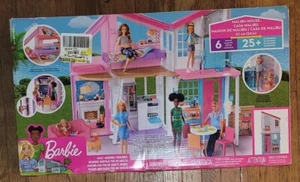 NEW 2018 Mattel FXG57-DN1A Barbie Malibu Townhouse Playset NIB - Picture 1 of 2