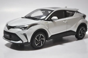GAC Toyota C-HR 2022 SUV model in White 1/18 - Picture 1 of 8