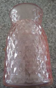 Jarrón rosa patrón de celosía usado 7 pulgadas de alto 3,75 pulgadas en la parte superior - Imagen 1 de 1
