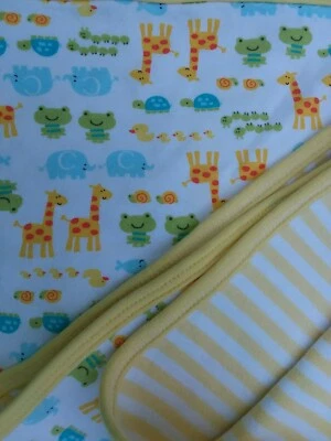 Manta bebé Carters I LOVE ABRAGS jirafa tortuga patos rana pez rayas amarillas  Foto 1 de 4