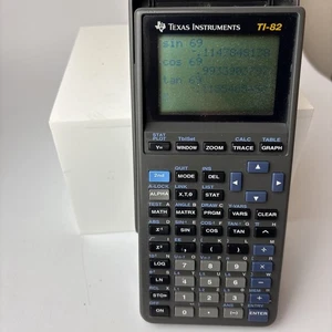 Texas Instruments TI-82 Graphing Scientific Calculator with Cover Tested Working - Picture 1 of 4