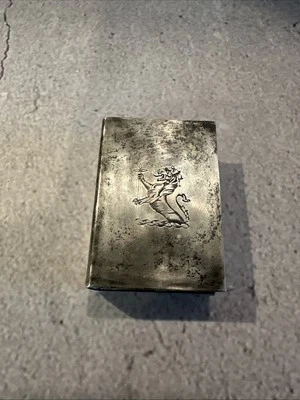 Estuche de caja de cerillas de plata esterlina vintage soporte león de pie con bastón Foto 1 de 4