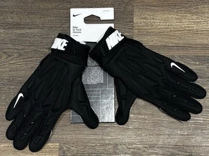 Nike D-Tack 7.0 Black Padded Lineman Football Gloves Size Medium FN0271-102 NWT - Picture 1 of 8