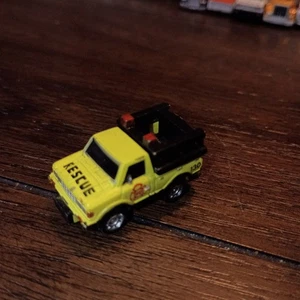 Micro Machines 1987 Galoob Datsun Fire Department Yellow Green Truck Rescue - Picture 1 of 2