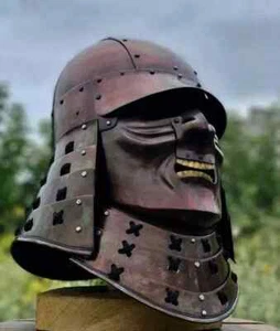 Handcrafted Samurai Helmet – Metal Armor with Decorative Surface Plating - Picture 1 of 5