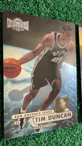 1997-98 Metal Universe Championship #72 Tim Duncan RC