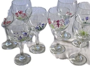 Copas de vino o agua pintadas a mano con diferentes diseños (juego de 8) - Imagen 1 de 9