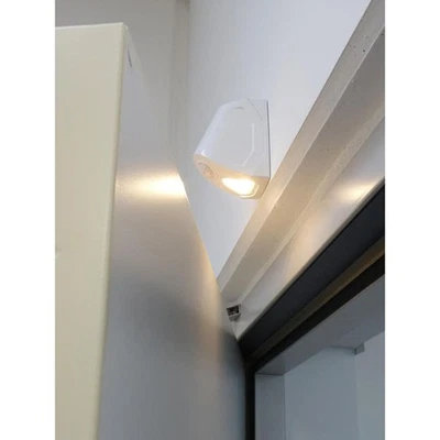 Müller-Licht LED Außen Türlicht Caplux IP54 4000K 3x AA Batterie Bewegungsmelder - Bild 1 von 2