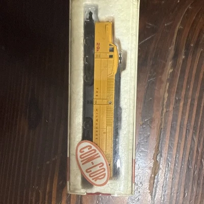 VINTAGE CON-COR N SCALE POWERED ALCO PA-1 DIESEL LOCOMOTIVE MILWAUKEE ROAD 29A - Image 1 of 4