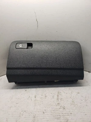 Guantera usada se adapta a: Volkswagen Jetta 2010 grado A Foto 1 de 4