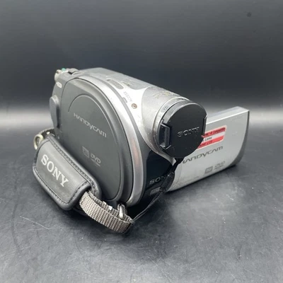 Untested As Is Sony Handycam DCR-DVD605E DVD Digital Video Camera Recorder - Image 1 of 4