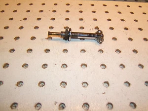 Mercedes W180,W128 Sedán PONTON Capó Delantero Limpiaparabrisas Spray Boquilla Metal 1 Conjunto - Imagen 1 de 12