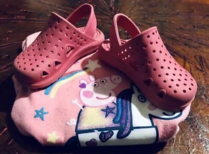 Peppa Pig Pink Long Sleeve Top Sz 4t & Pink Every Wear  Sandals Sz 5-8 - Picture 1 of 8