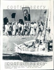 1970 Wire Photo Mourners of Egypt President Gamal Abdel Nasser