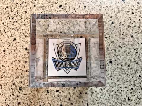 Dallas Mavericks Custom NBA Finals Champions Basketball Ring Display Case w/Clip Cover