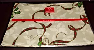 4Lenox Christmas Holiday Placemats Plaid Ribbon Holly Berry Bow Fabric NEW - Picture 1 of 4