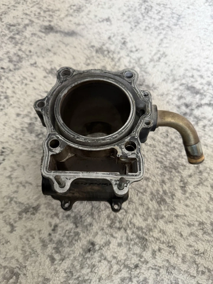 Cilindro motor Arctic Cat F FIS 4x4 500 ATV 02 3402-364 51373 Foto 1 de 4