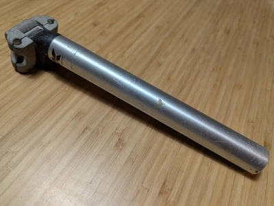 KUWAHARA 27.0mm Seatpost. Vintage MTB, Road, Touring. Made in Japan Foto 1 de 4