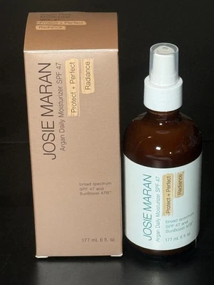 Crema hidratante diaria de argán Josie Maran FPS 47 Protect + brillo perfecto ~ 6 fl oz Foto 1 de 4