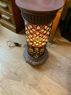 PRETTY VINTAGE STAINED GLASS PILLAR FLOOR LAMP PLANT STAND WITH FREE SHIPPING - Image 1 of 4
