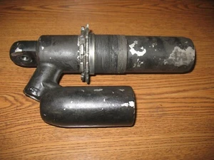 1991 CR250R REAR SHOCK HEAD EMPTY BODY CASE HONDA CR 125 250 500 52425-KZ3-731 - Picture 1 of 4