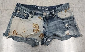 WOMEN'S Grace In LA SIZE 27 Destroyed CAMO BY REALTREE Denim Shorts FRAYED - Picture 1 of 7