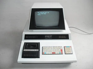 Commodore PET 2001-8C, RAM statique, CRT blanc, clavier Micky Mouse, excellent état ! - Photo 1/14