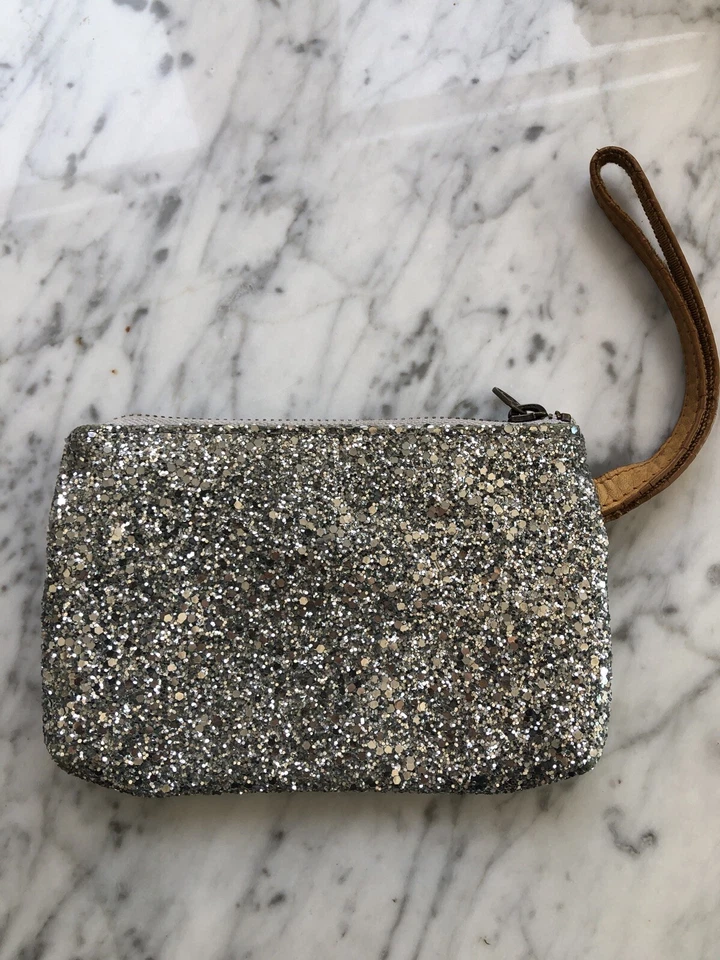 Cartera de lentejuelas Crewcuts para niñas con asa de muñeca Foto 1 de 4