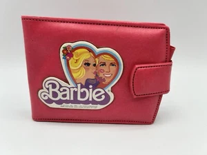 Barbie Wallet 1980 Mattel Hong Kong VG Condition - Picture 1 of 7