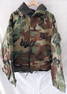 USGI Sobreprenda de Protección Química NFR Chaqueta con Capucha Bosque Camuflaje Grande Reg - Imagen 1 de 7