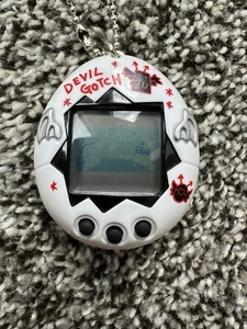 Tamagotchi Devil 1998 Used - Picture 1 of 9