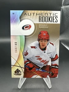 Bradly Nadeau 2024-25 UD SP Juego Usado Auténtico Novatos Carolina Hurricanes/149 - Imagen 1 de 7