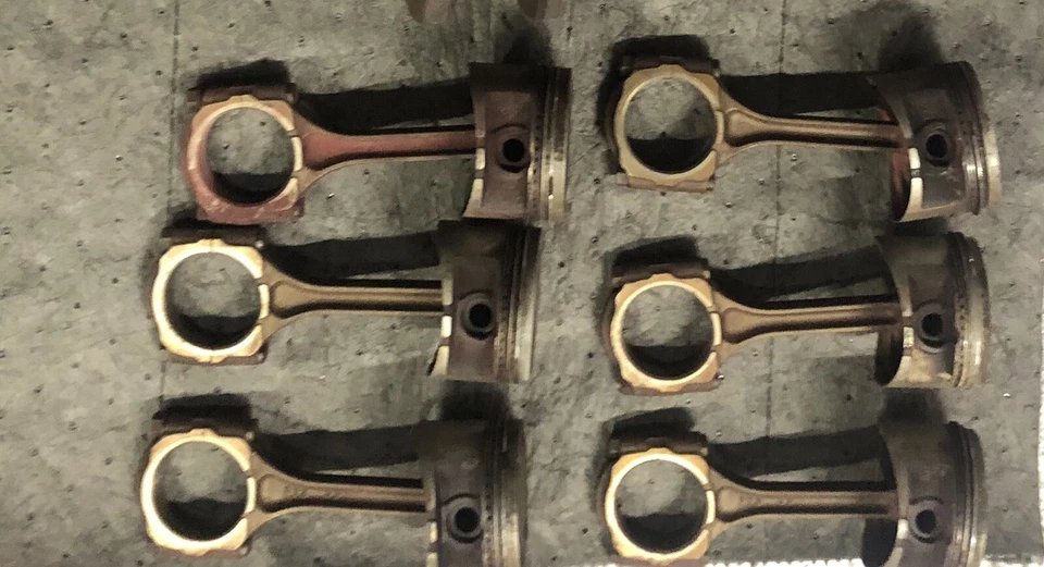 Acura Legend Pistons 91 —95 - Image 1 of 1