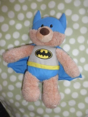 GUND Batman DC Comics Oso de Peluche Malone, Peluche Capa Azul 12" Foto 1 de 3