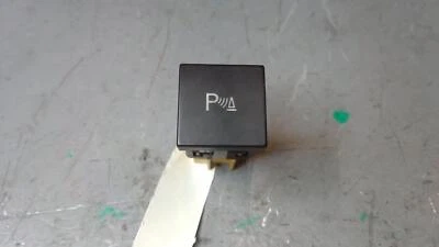 VOLKSWAGEN JETTA Reversing Radar Switch  1K927122A - Image 1 of 4