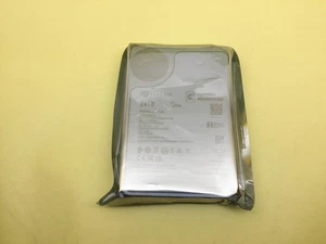 Seagate IronWolf Pro 24TB 7200RPM SATA 6Gb/s 512MB 3.5" HDD ST24000NT002 New - Picture 1 of 2