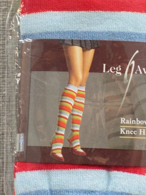 DISFRAZ HALLOWEEN ARCO IRIS RAYAS RODILLA PIERNA ALTA AVENIDA NUEVO Foto 1 de 2