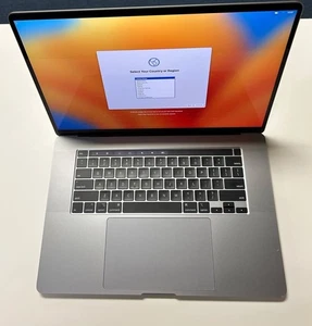 2019 MacBook Pro 16 in 2.6 6-Core i7 16GB 500GB Radeon Pro 5300M 4GB Space Gray - Afbeelding 1 van 6