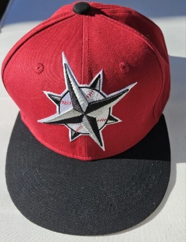 New Seattle Mariners Throwback Turn Ahead the Clock Hat Night. Great Condition Cover