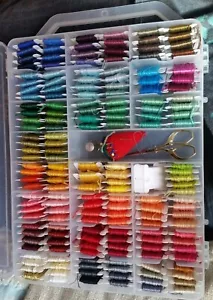 NEW! Clear Double Sided Storage 48 slots, Crafts, Embroidery, Floss, Bobbins - Picture 1 of 12
