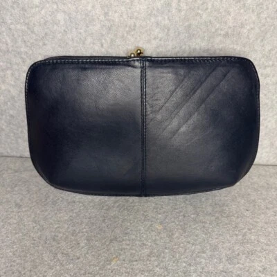 Clutch Naturalizer couro marinho com alça de ombro destacável - Imagem 1 de 4