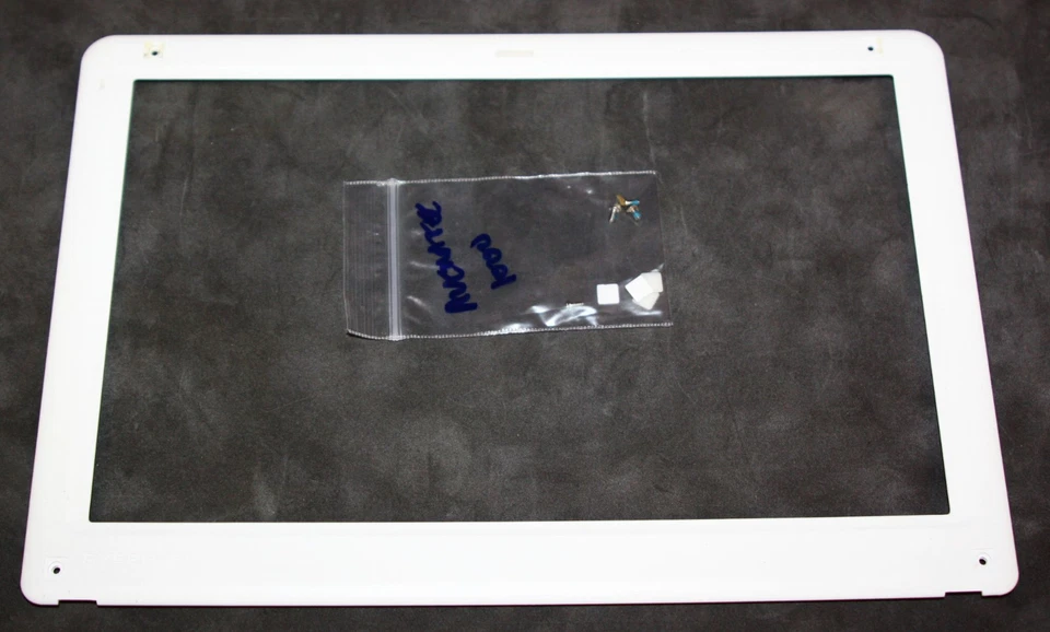 Cubierta de pantalla frontal bisel y tornillos 50-034120-00--Averatec 1000/1050 10,6" portátil Foto 1 de 4