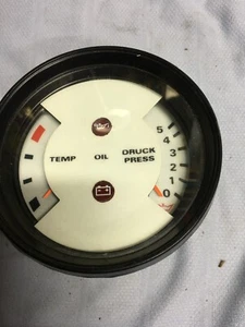 Porsche 911 Temperature/Oil Pressure Gauge - Picture 1 of 9