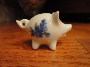 Miniature Porcelain Pig Figurine Vintage Country Decor White & Green - Picture 1 of 7