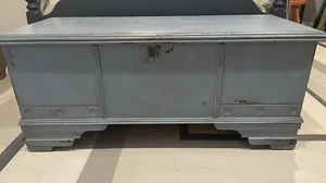 Caswell Runyan Cedar Chest, Painted Distressed Blue Gray, Great Used Condition - Picture 1 of 7