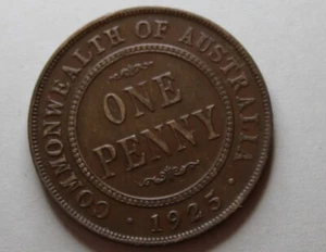 * 1925 PENNY GOOD EXAMPLE AUSTRALIA PREDECIMAL 6 PEARLS SCARCE #BEJ35 - Picture 1 of 10