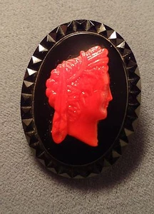 Red & Black Glass faceted Vintage CAMEO Roman Maiden C clasp - Picture 1 of 5