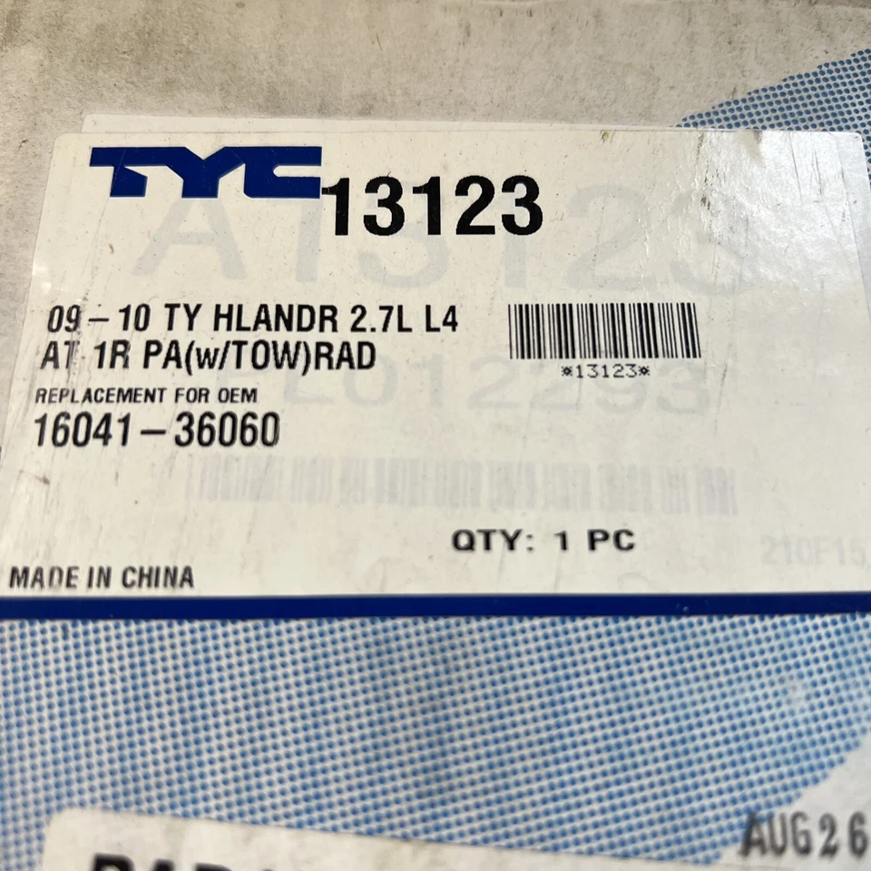 Conjunto de radiador TYC 13123 para Toyota Highlander 09-10 Foto 1 de 1