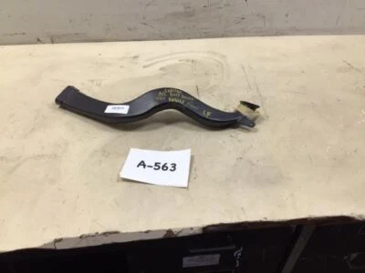 Cadillac CTS 2008 2015 delantero izquierdo ventana del lado del conductor desempañador salida tubo de conducto Foto 1 de 4